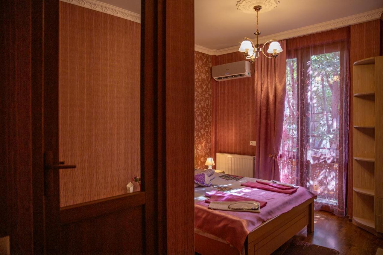 Family Hotel Kolorit Old Tbilisi Exterior foto